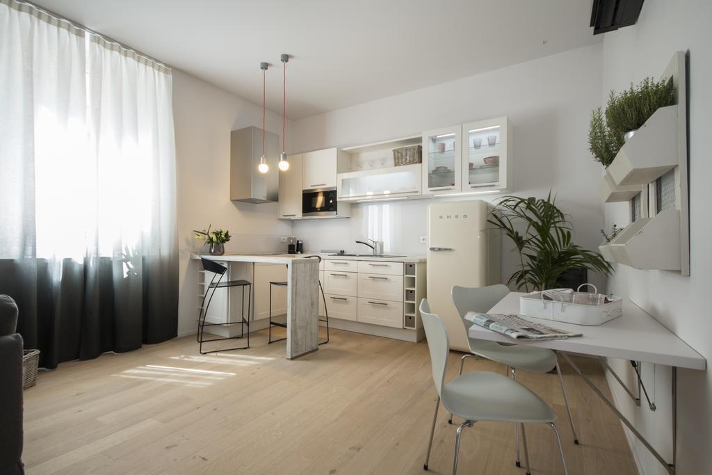 Cavour 51 Apartment เลคโค ภายนอก รูปภาพ